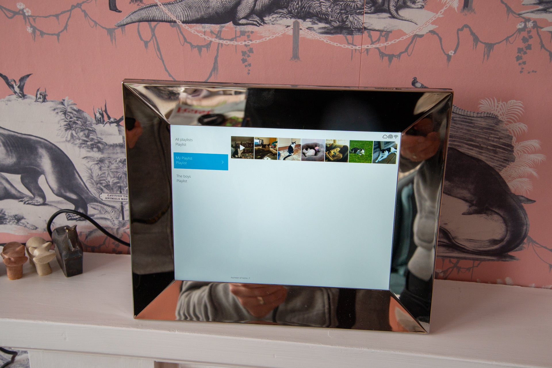 Nixplay Smart Photo Frame 9.7 inch choose playlist