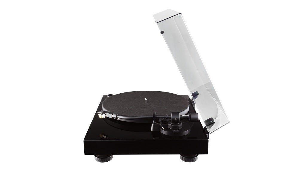 A black Fluance RT80 standing on a white background with its top glass lid open