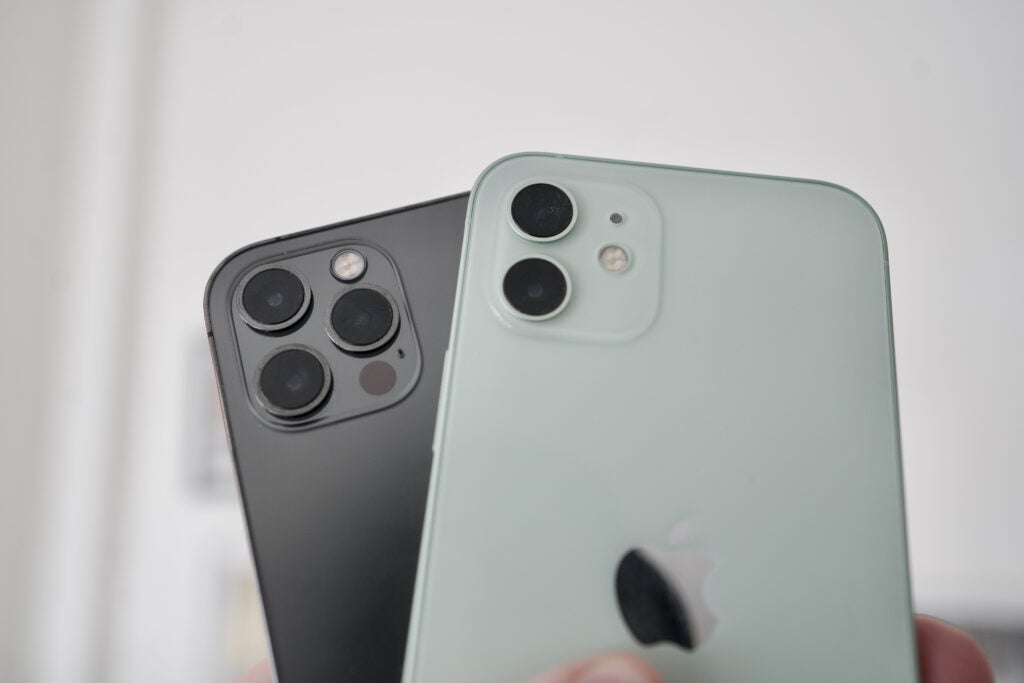 iPhone 12 vs iPhone 12 Pro: Back Camera Comparison