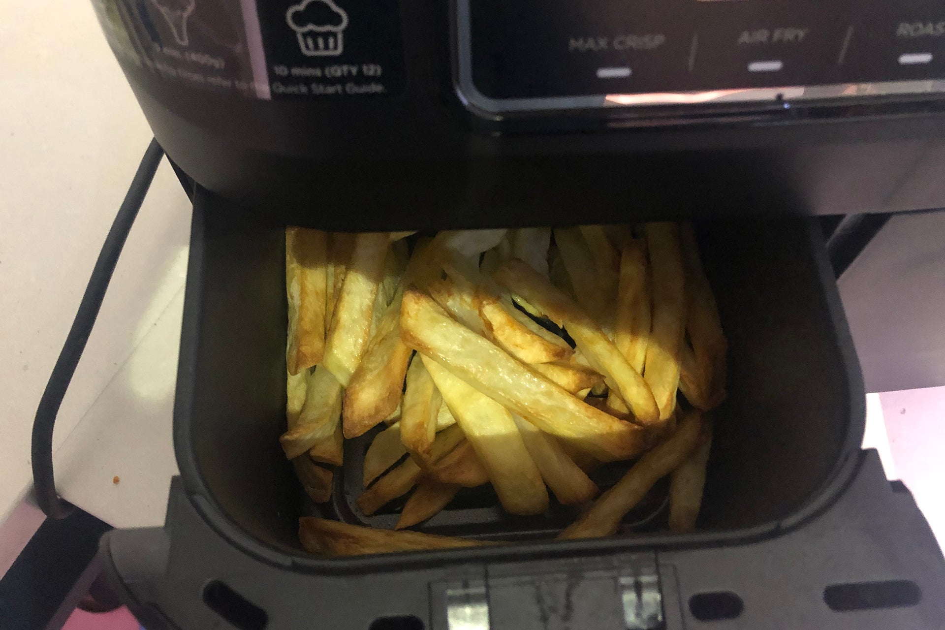 Ninja Foodi Dual Zone 7.6L Air Fryer cooked chips