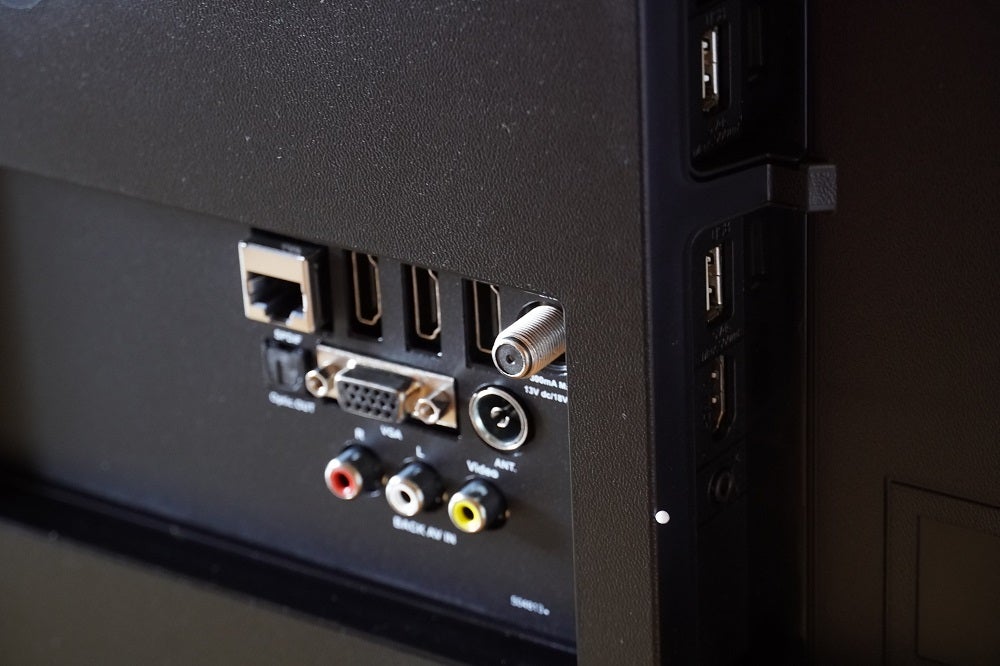 A black Panasonic HX600 TV's back panel's ports section