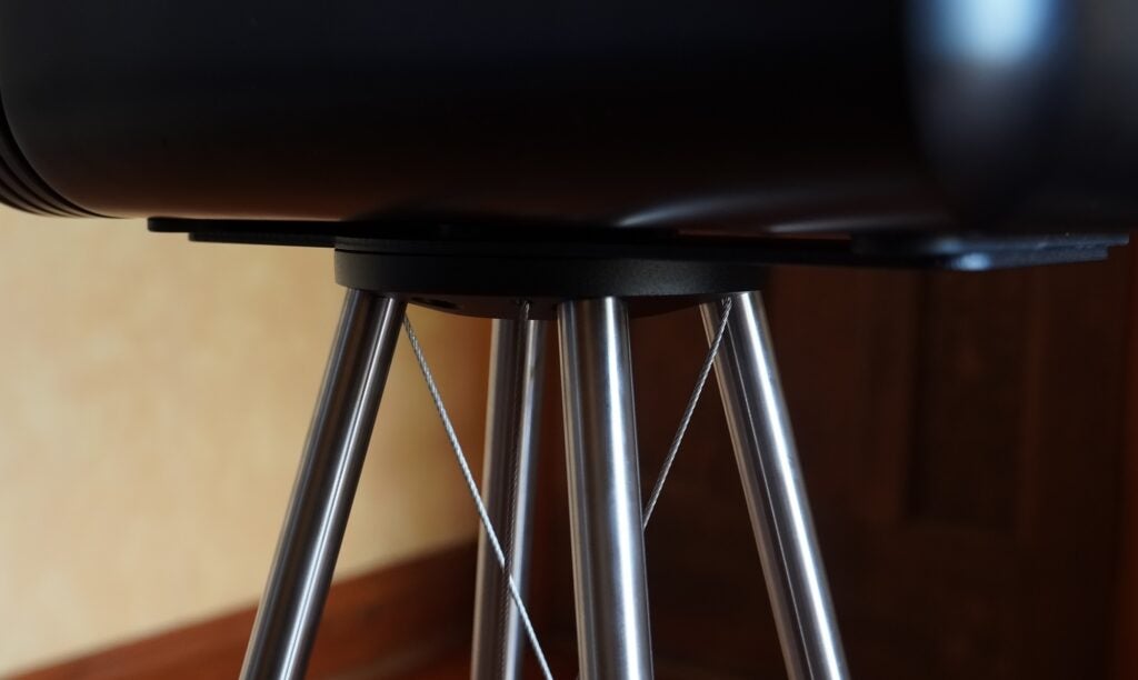 Close up image of Q-active 200 speaker's stand