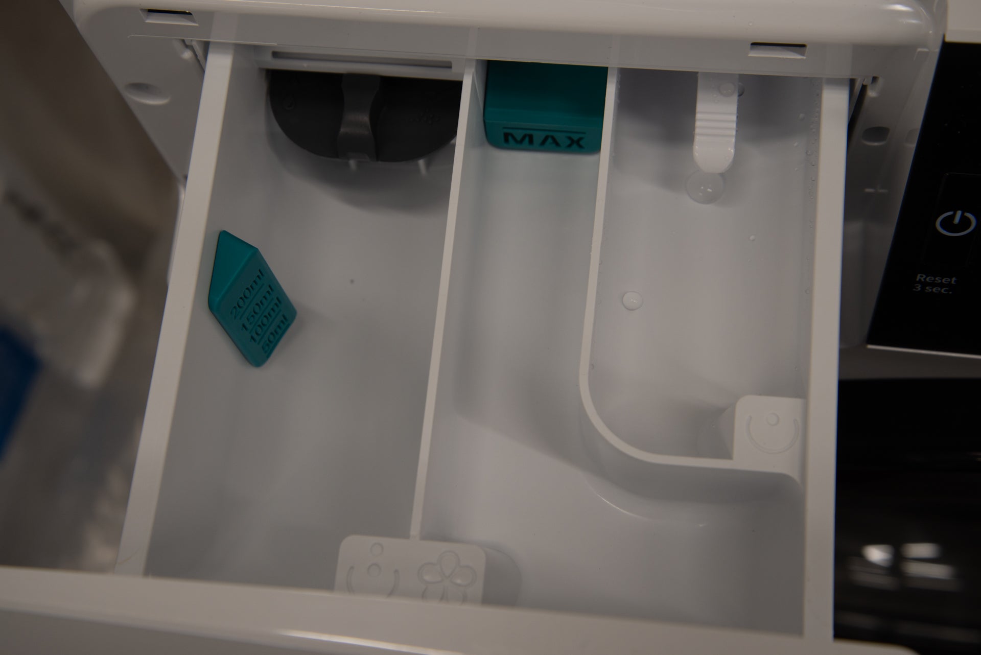 Hisense WFGA90141VM detergent drawer