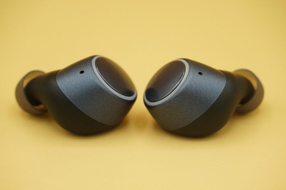 Creative Outlier Air v2 earbuds
