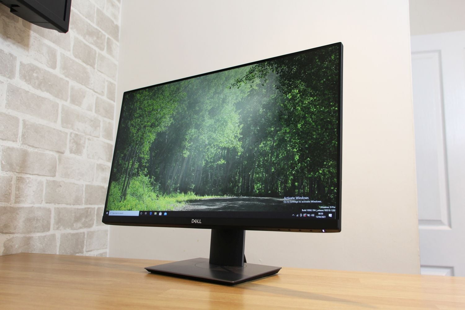 Dell P2319H monitor Review