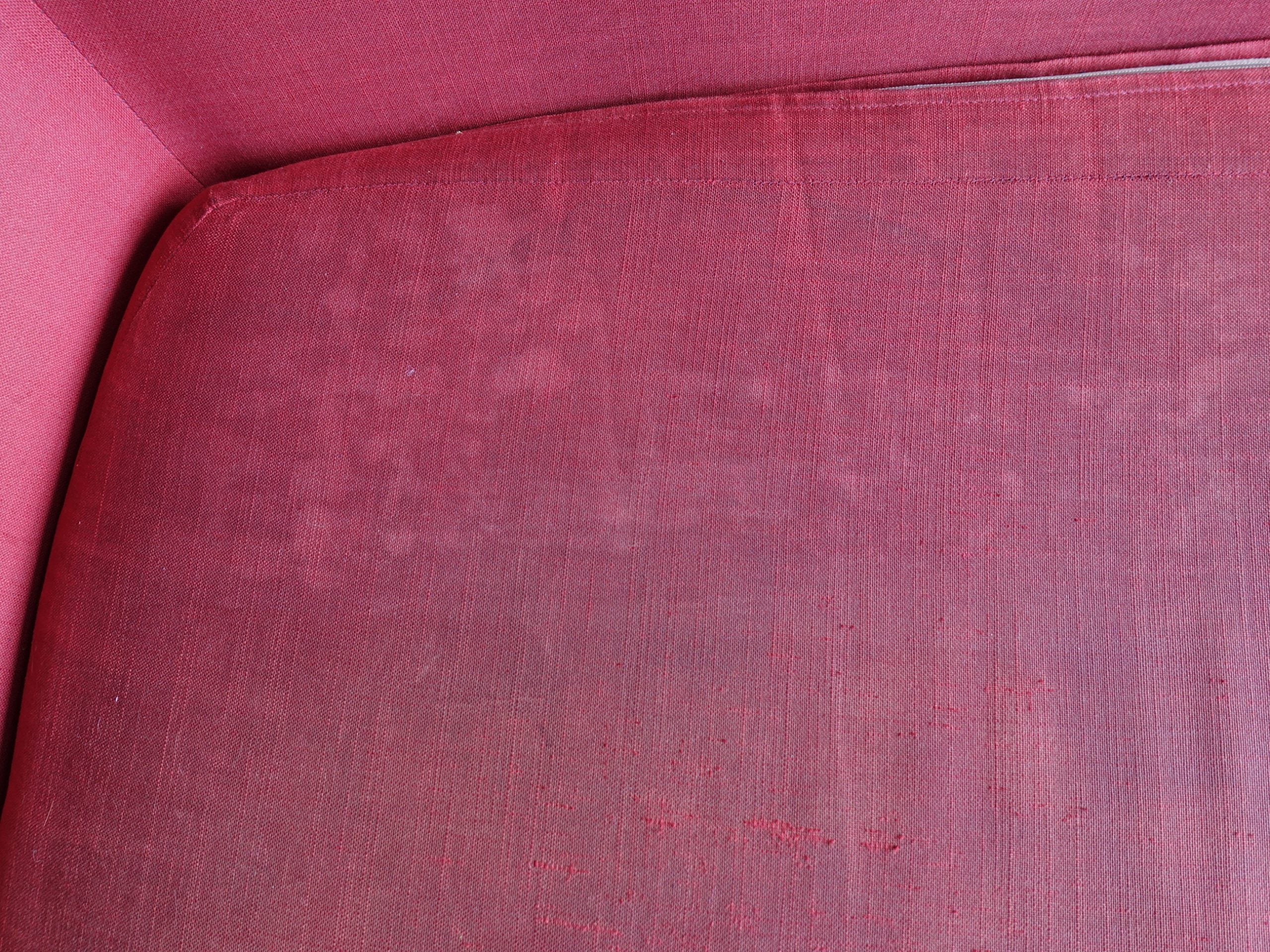 Hoover SteamJet Handy clean sofa