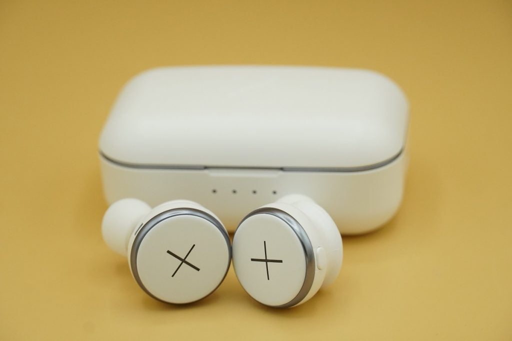 Kygo Xellence earbuds with charging case