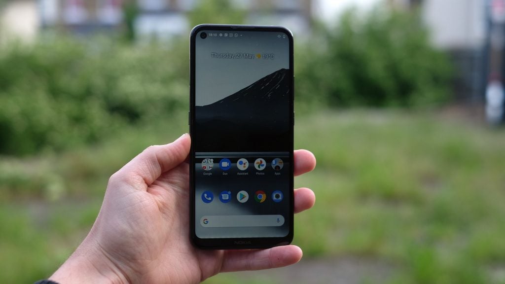 Using the Nokia 3.4 in hand