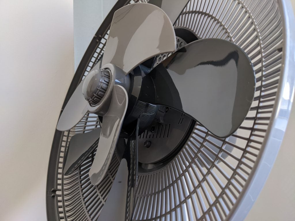 Bionaire Double Blade Stand Fan blades