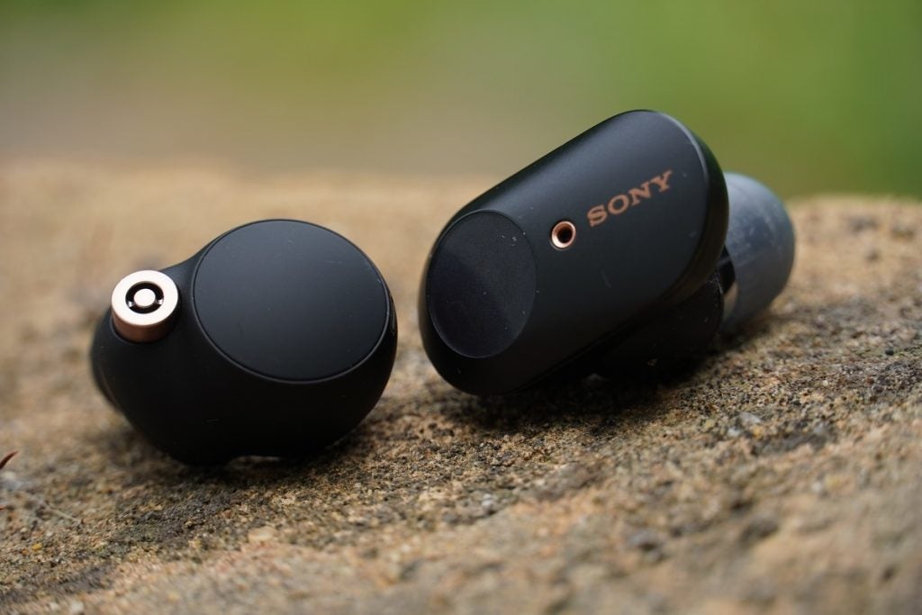 Sony WF-1000XM4  andWF-1000XM3 earbuds