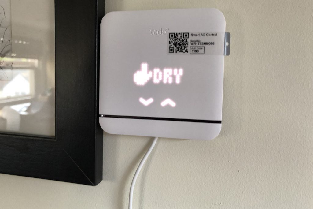 Tado Smart AC Control thermostat set to dry