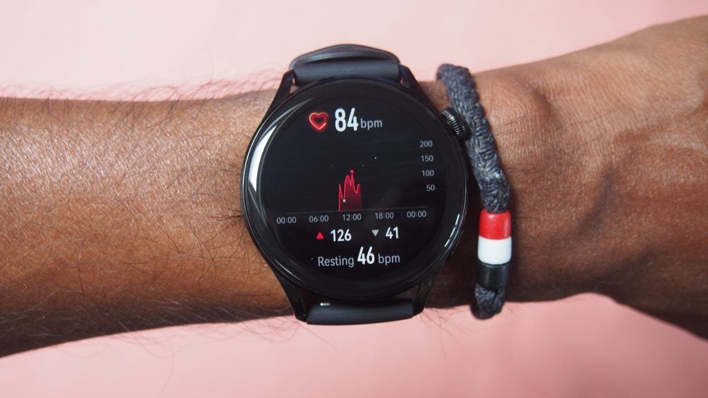 Huawei Watch 3 showing the fitness tracker and SpO2 sensor