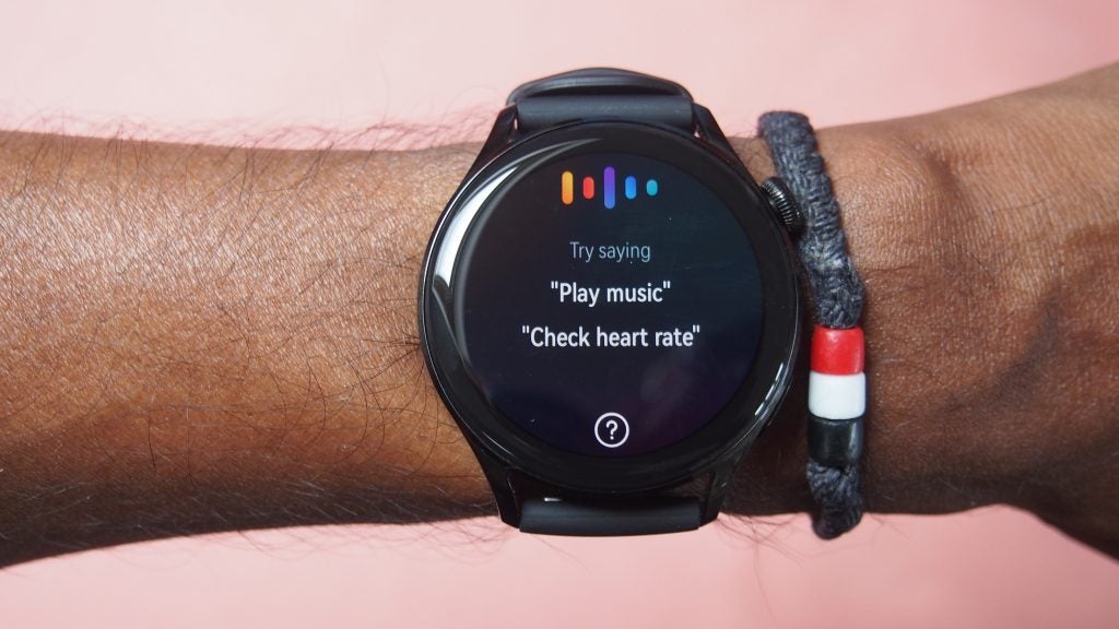Huawei Watch 3 showing the assistant