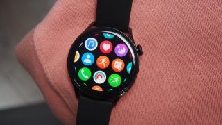 Huawei Watch 3 showing the apps