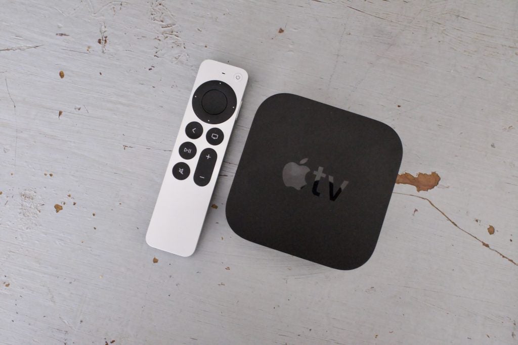 Apple tv 4k 2021 remote and box