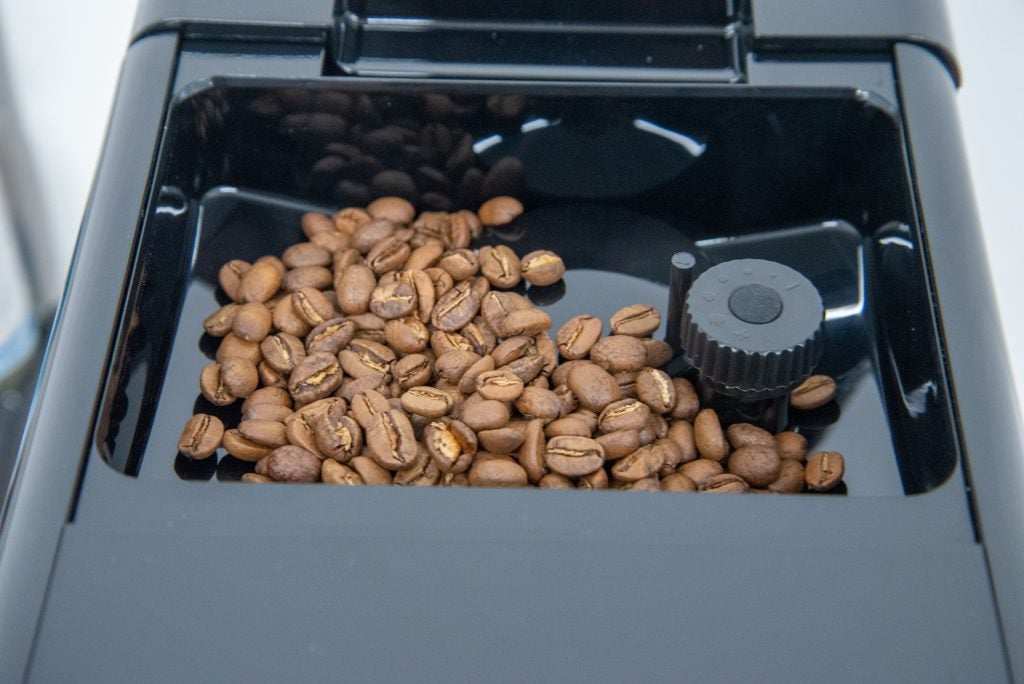 Beko Bean To Cup Coffee Machine CEG5301 bean hopper and grinder controls