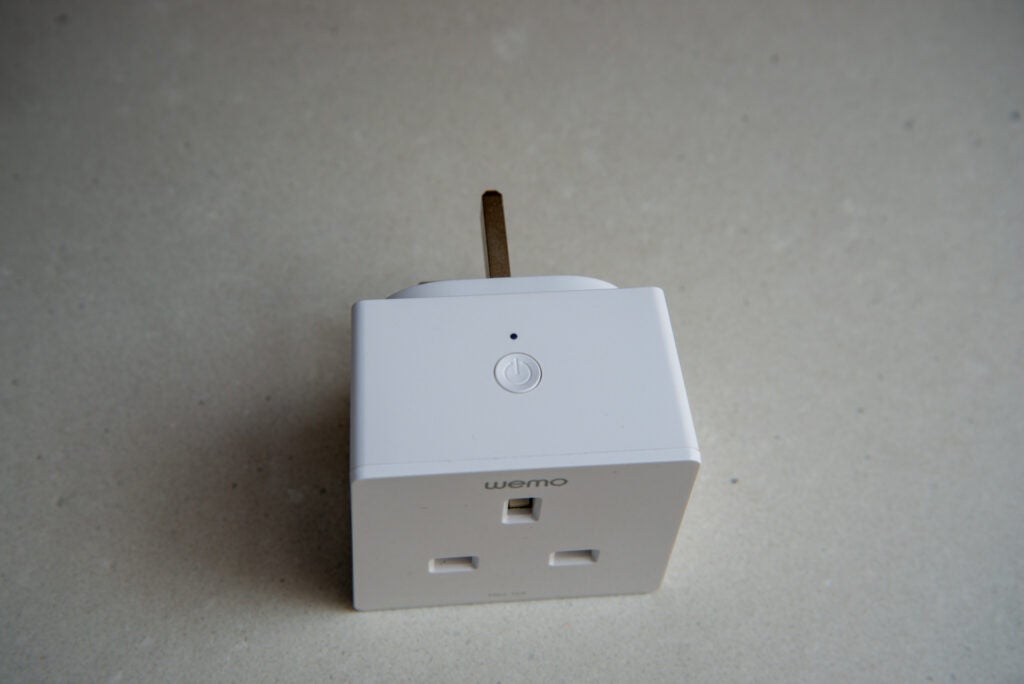 Belkin Wemo WiFi Smart Plug button