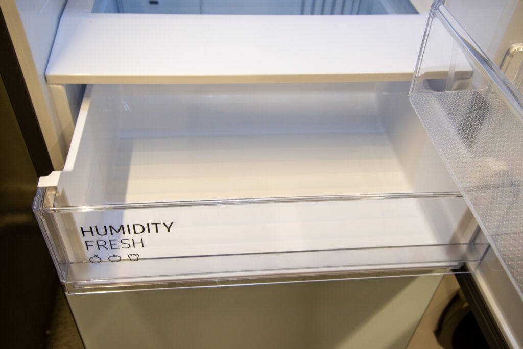 Frigorífico congelador a medida de 1,85 m Samsung RB34A6B2ECS cajón para ensaladas