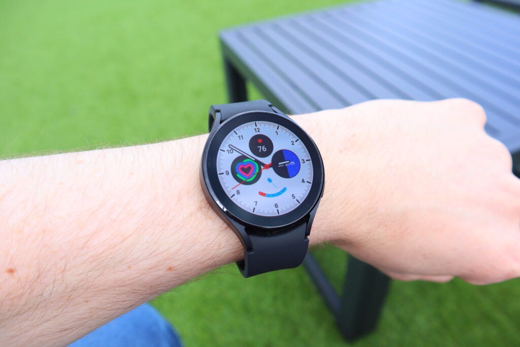 The Galaxy Watch 4's bright and colourful screen is easy to see in broad daylight