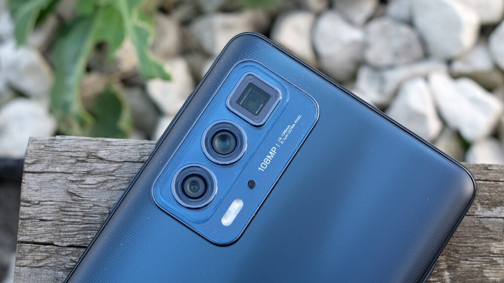 Motorola Edge 20 Pro camera