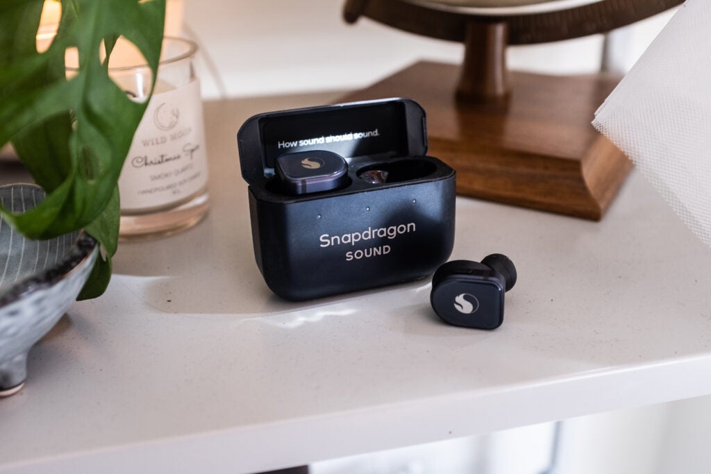 Snapdragon Phone earbuds