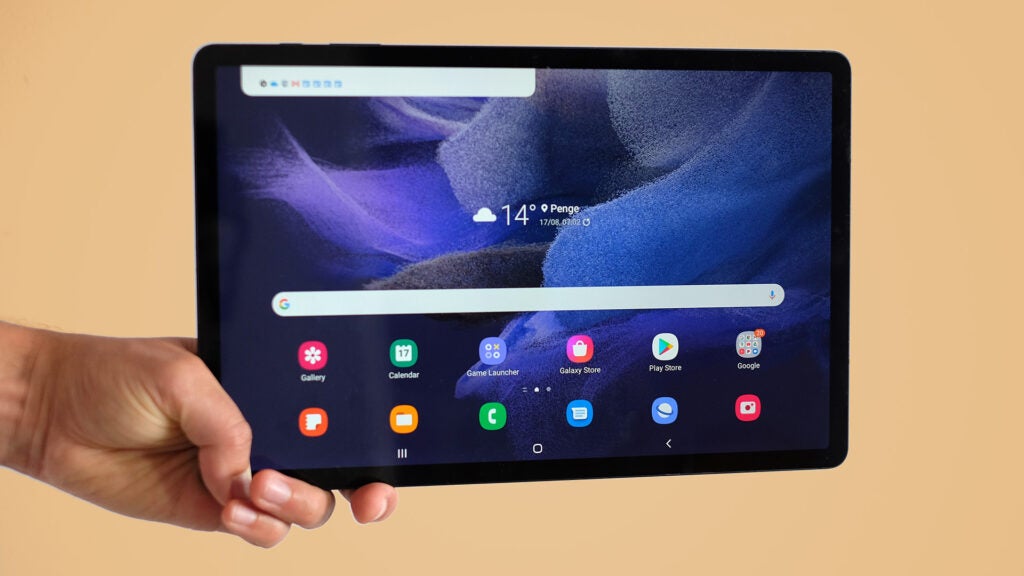 The big Samsung Galaxy Tab S7 FE screen