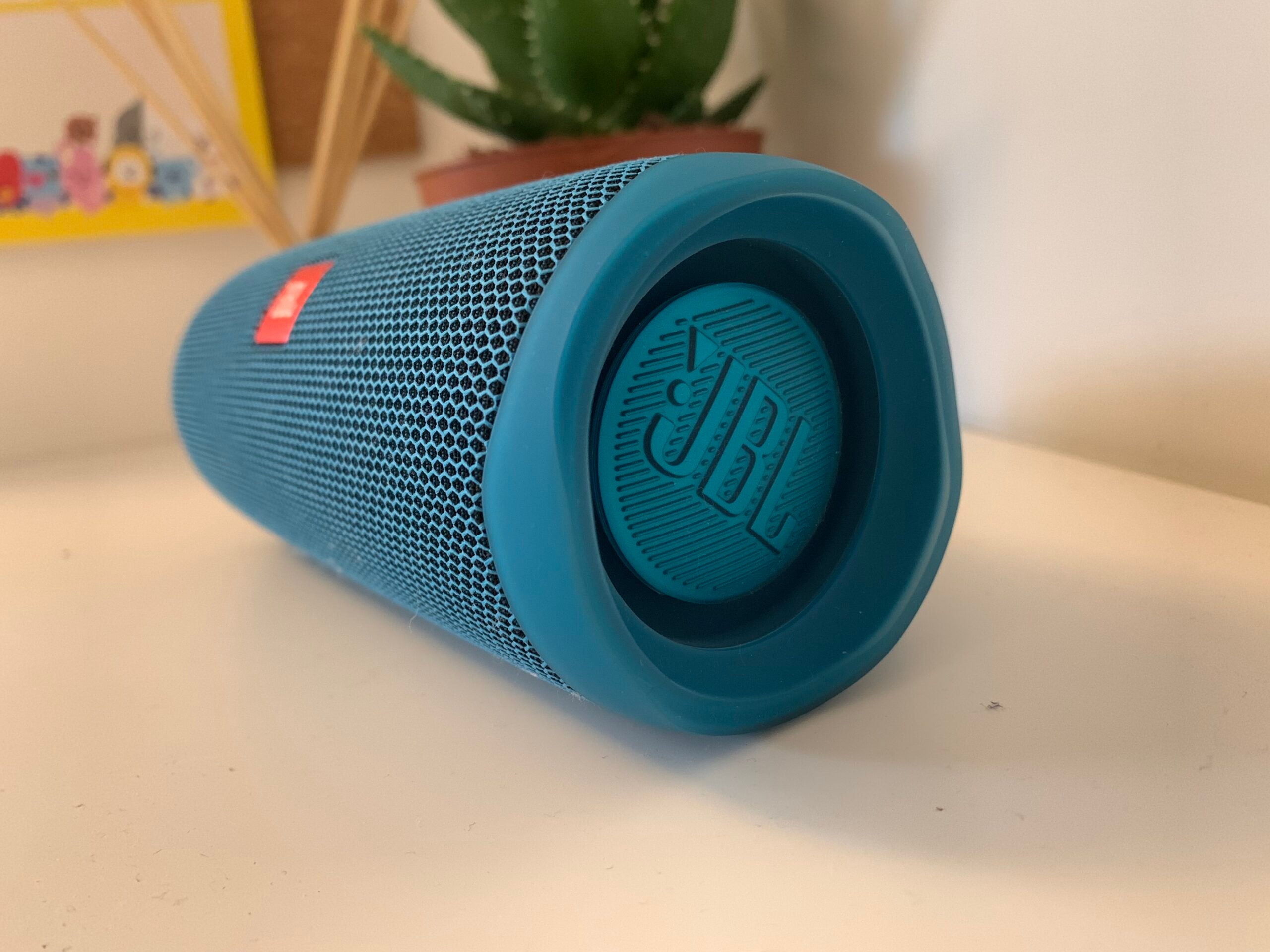 ven crimen Tiempos antiguos JBL Flip 5 Review: Affordable speaker for the outdoors | Trusted Reviews