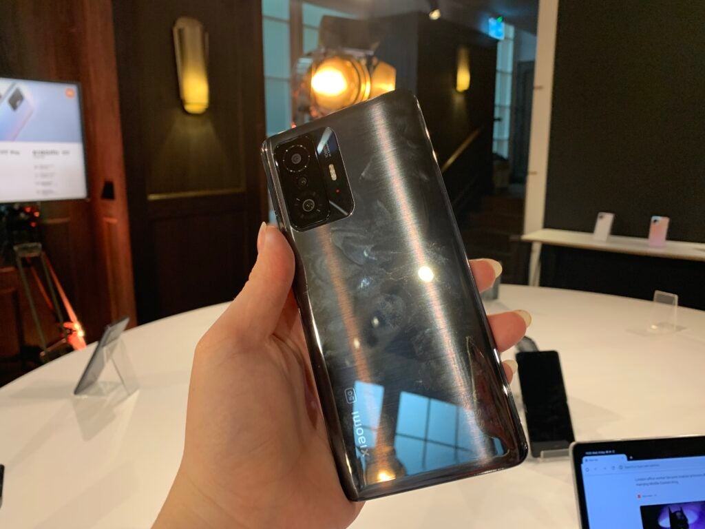 Xiaomi 11T Pro back fingerprints