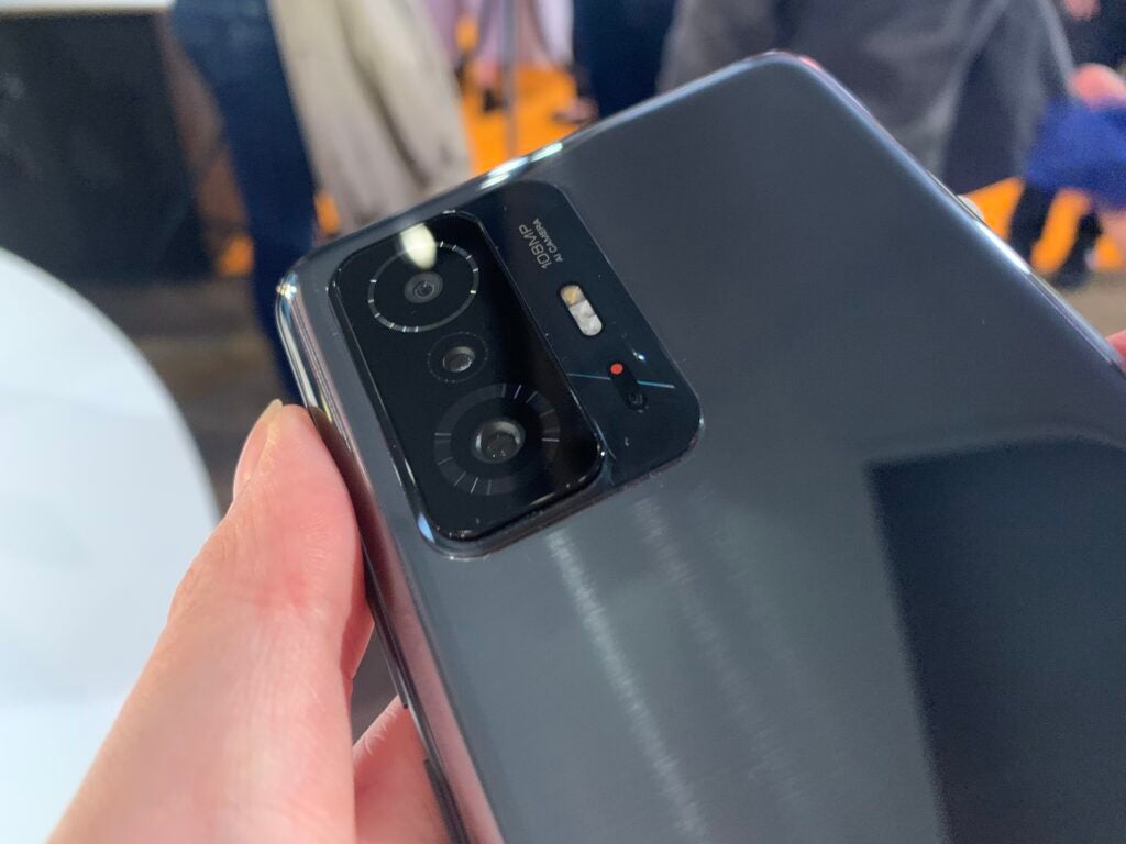 Xiaomi 11T Pro three cameras