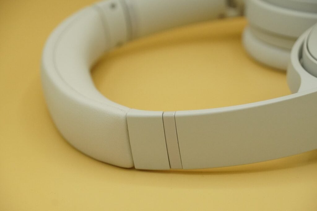 Bose QuietComfort 45 headband