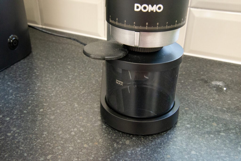 Domo Professional Coffee Grinder D0715K pot