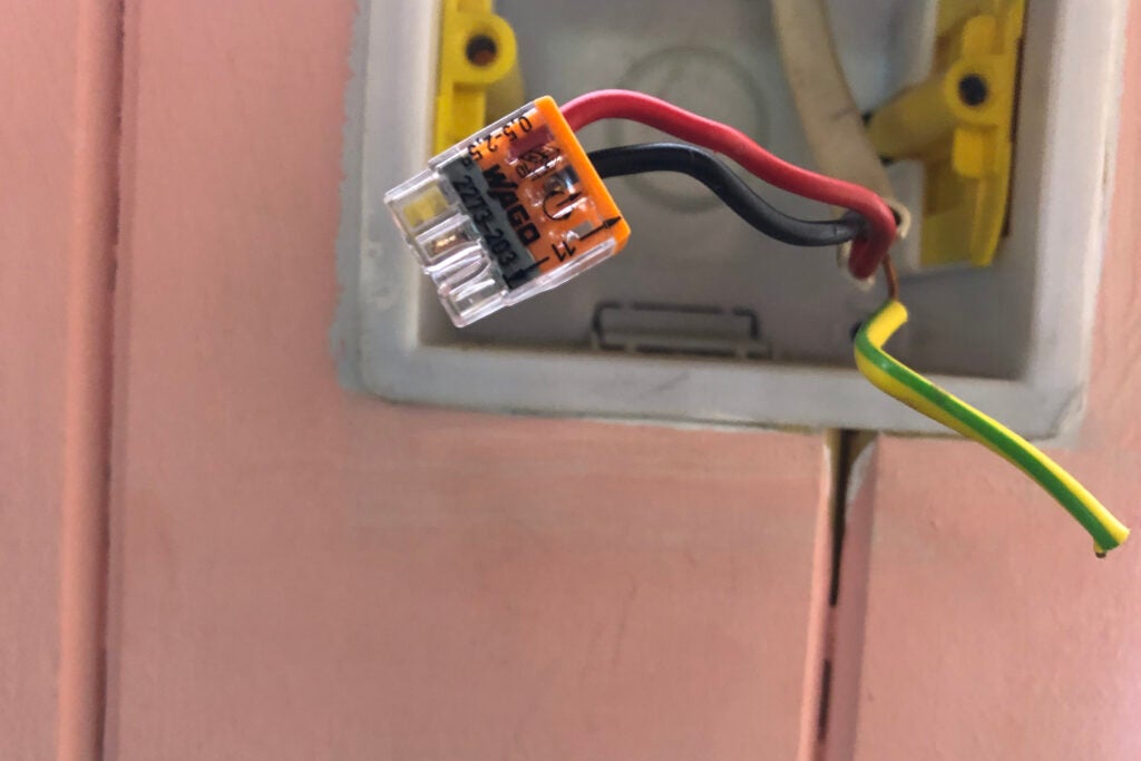 Philips Hue Wall Switch Module wired in