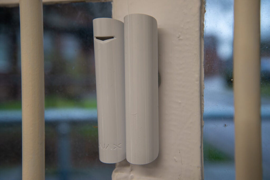 Sensor de puerta de ventana de alarma de casa inteligente Ajax Jeweler