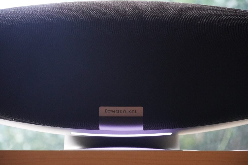 Bowers and Wilkins Zeppelin close up