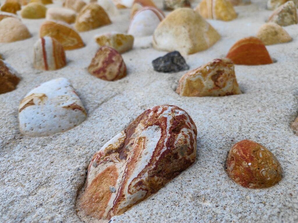 Image of stones taken by Huawei P50 Pocket