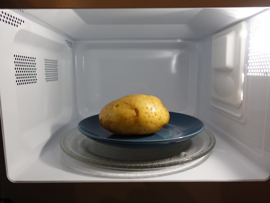 Russell Hobbs Scandi Digital Microwave cooked potato