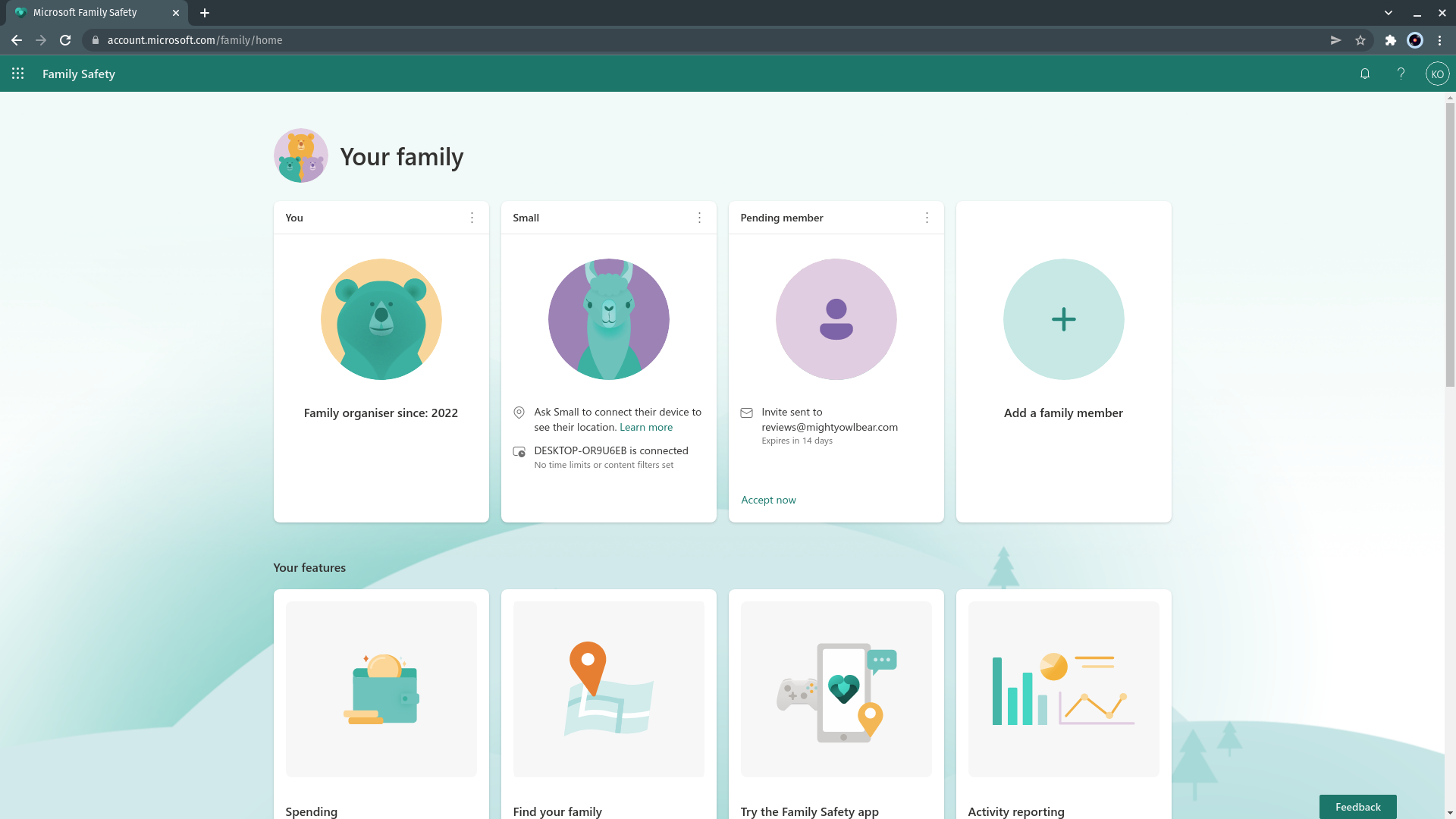 Microsoft Family Safety web interface shows multiple members added and invited