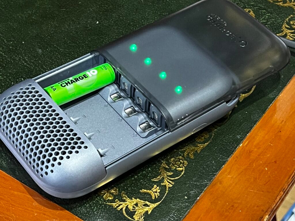 GP Recyko Charge 10 AA charging unit