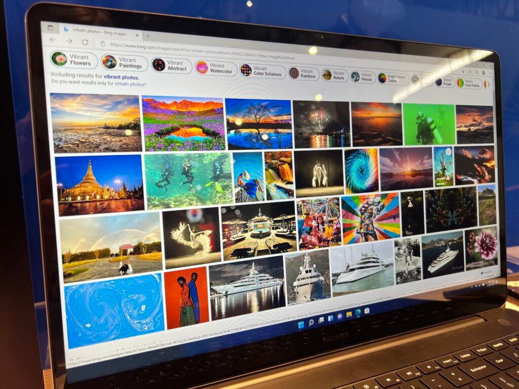A photo gallery on the Nokia PureBook Pro 17 screen