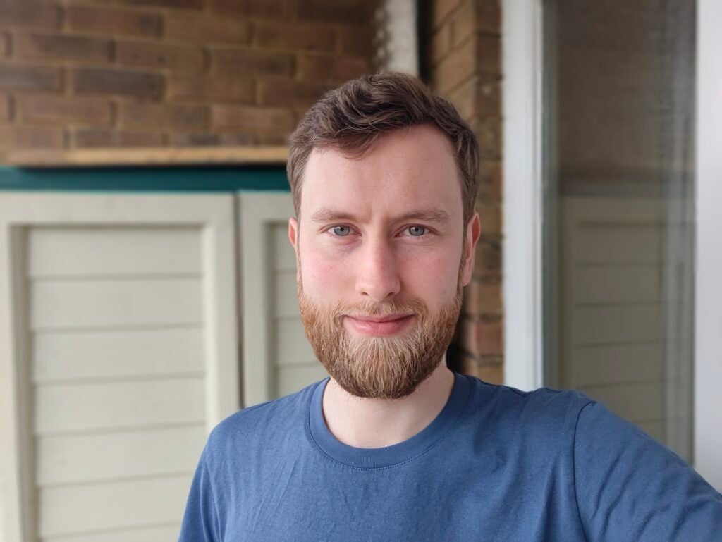OnePlus 10 Pro selfie picture of Peter