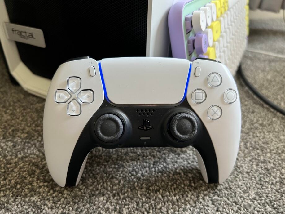 PS5 controller connected via Bluetooth