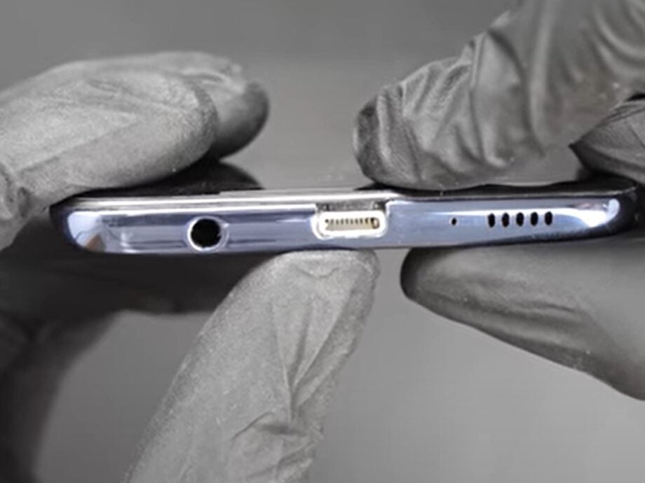 Putting an iPhone Lightning Port on an Android phone
