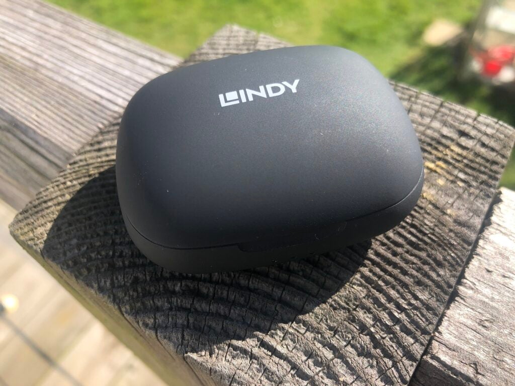 Lindy LTS-50 charging case