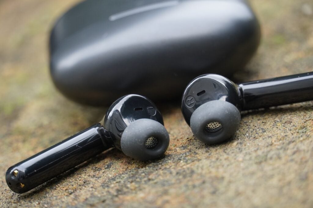 Mobvoi Earbuds ANC ear-tips close up