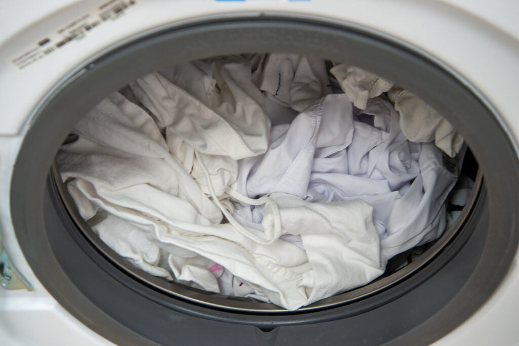 Indesit BWE101638XWUKN washing in machine