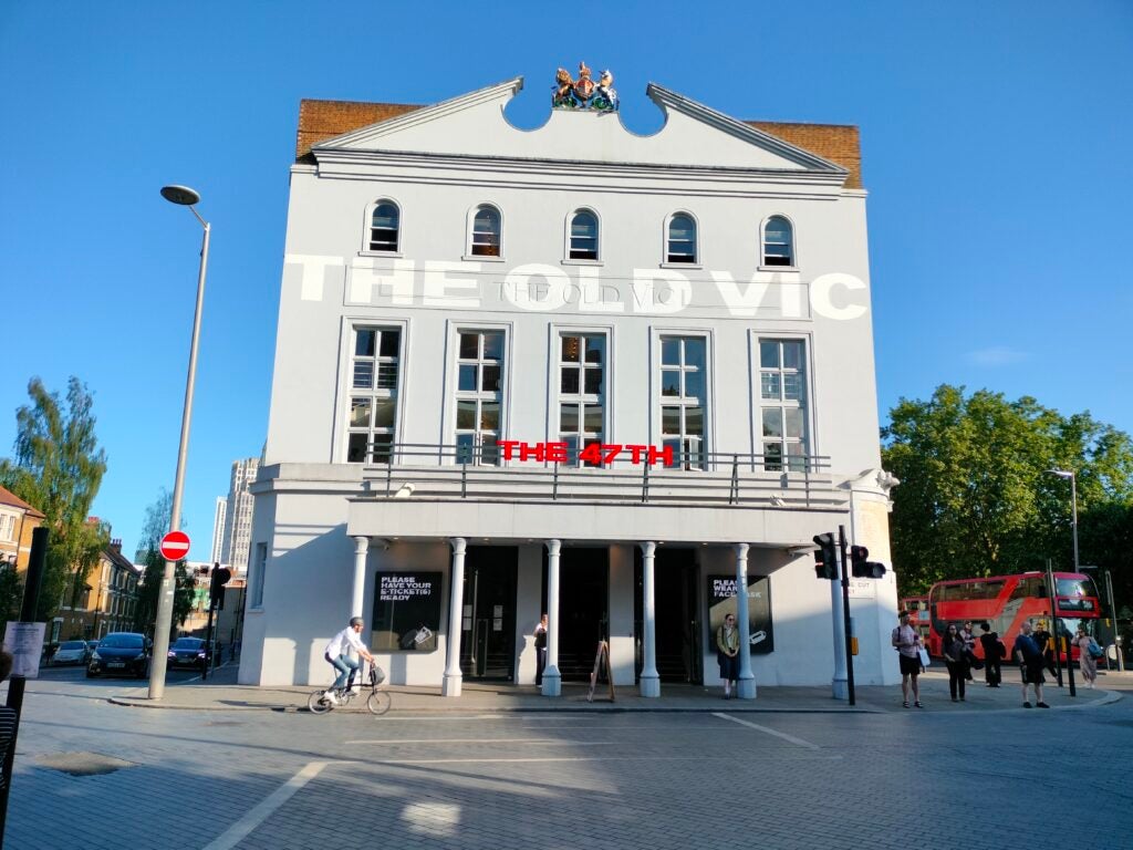 OnePlus Nord CE 2 Lite 5G image taken of Old Vic theatre