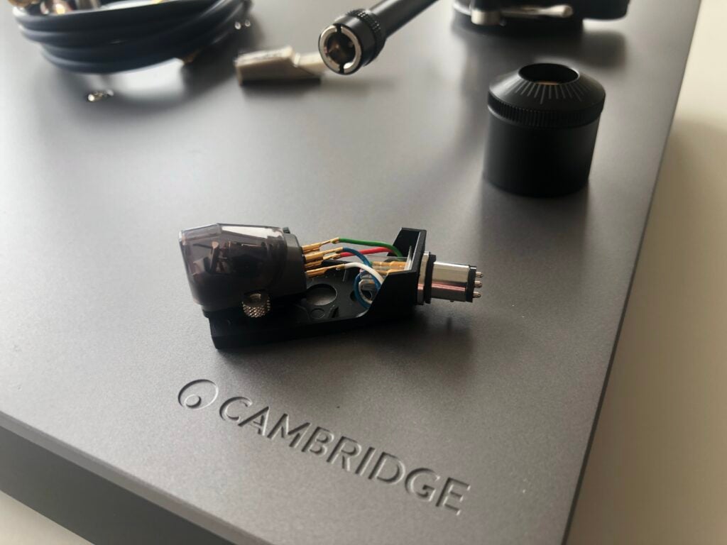 Cambridge Audio Alva TT V2 cartridge detached