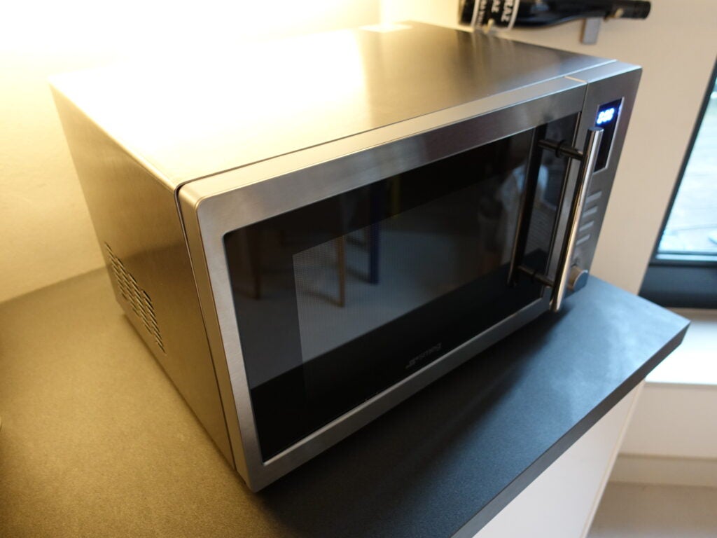 Smeg MOE34CXIUK Freestanding Combination Microwave Oven