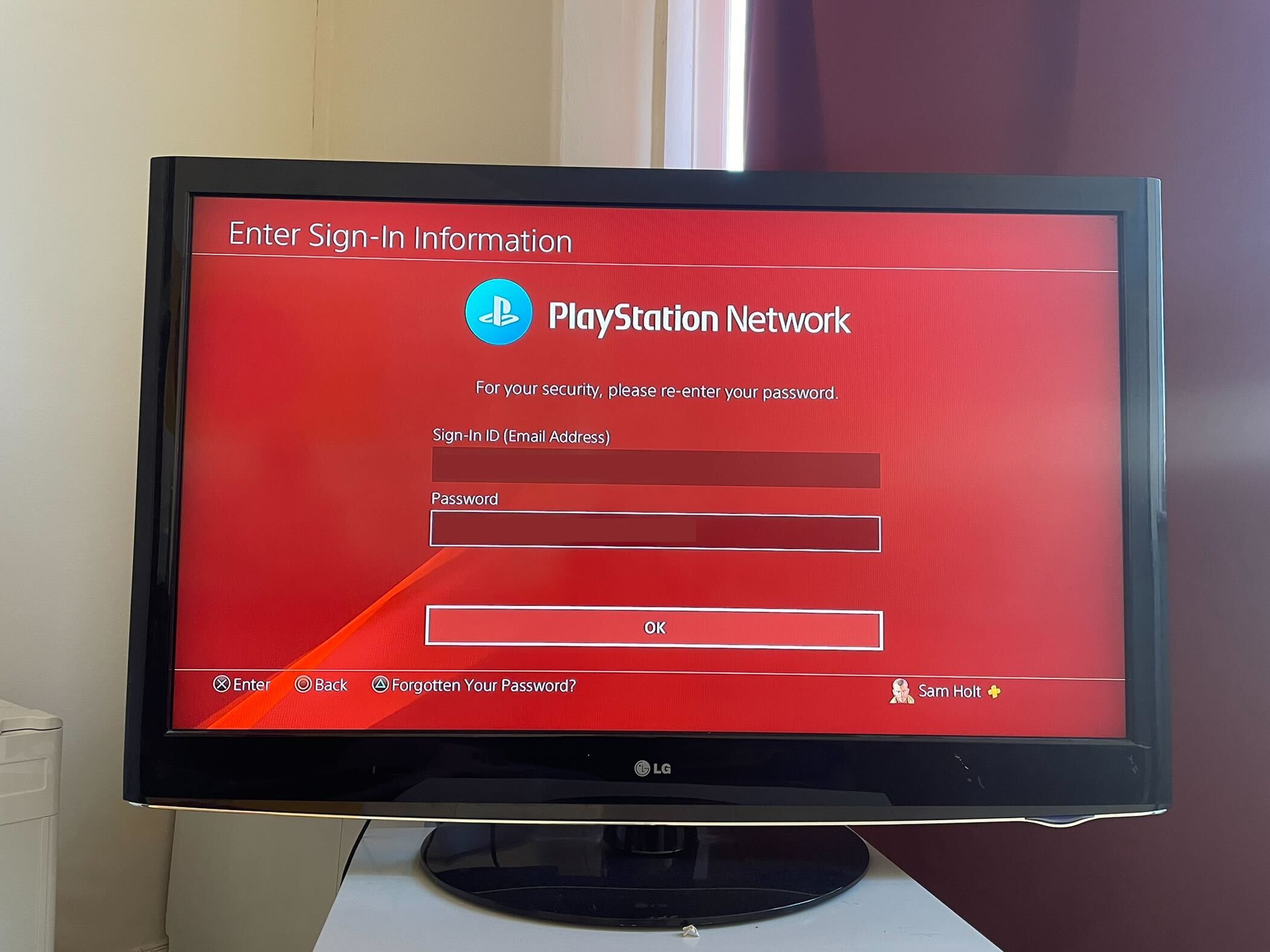 Passwords and email on PS4