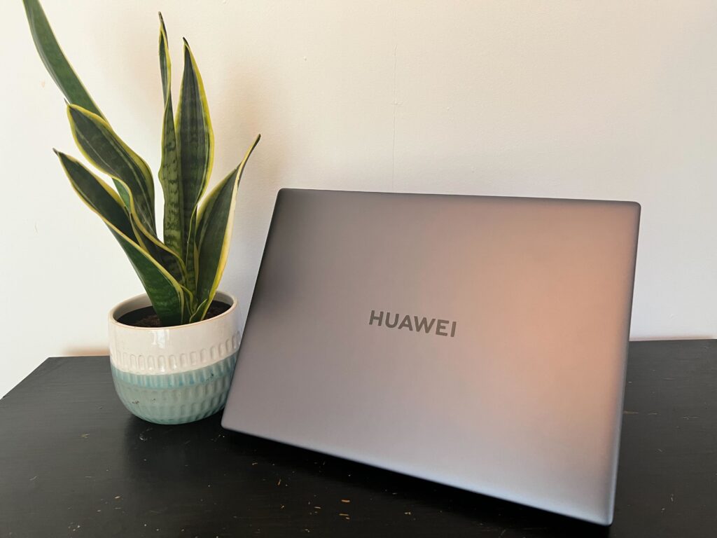 The lid and branding of the Huawei MateBook 16s